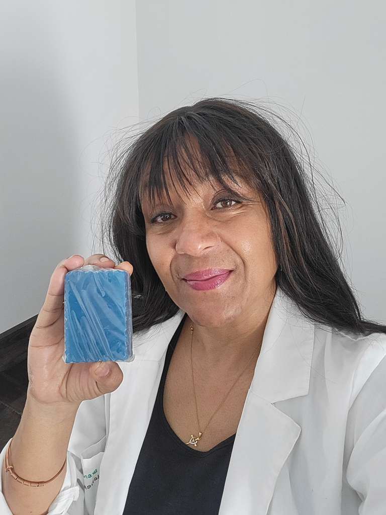 Soap Hamptons - Image 6